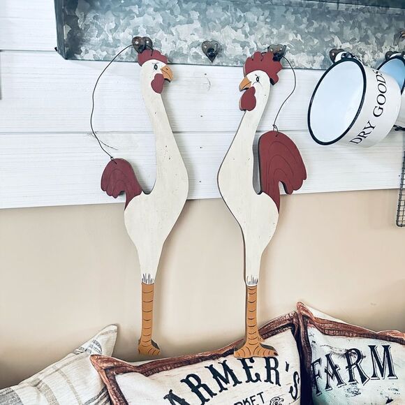 Vintage Primitive Rustic Farmhouse Hanging Wooden Oversized Chickens - Picture 1 of 9